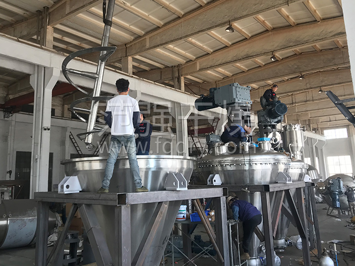 錐形螺帶真空干燥機